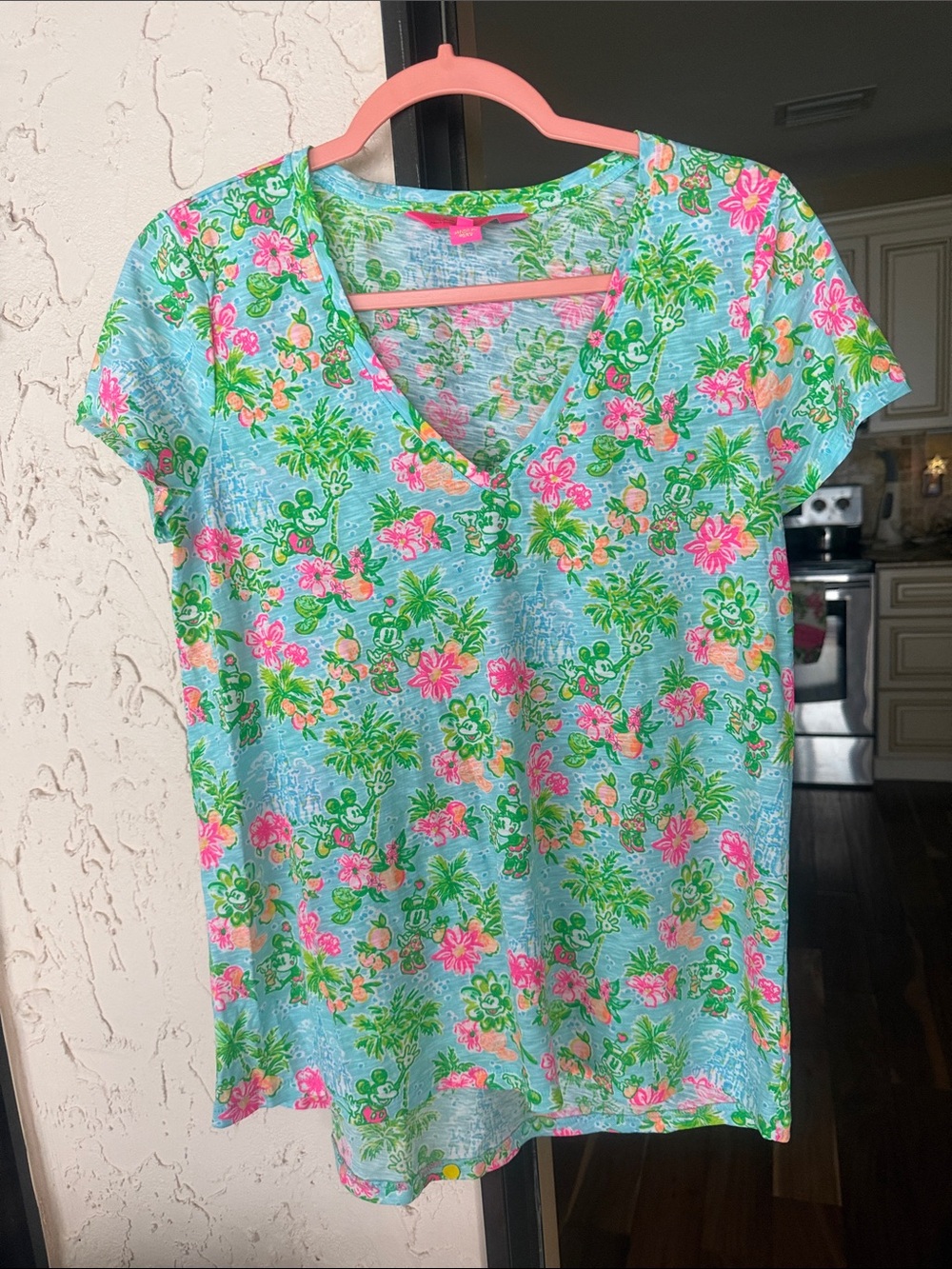 Lilly Pulitzer Light Blue V-Neck Tropical Floral Tee - Picture 5 of 5
